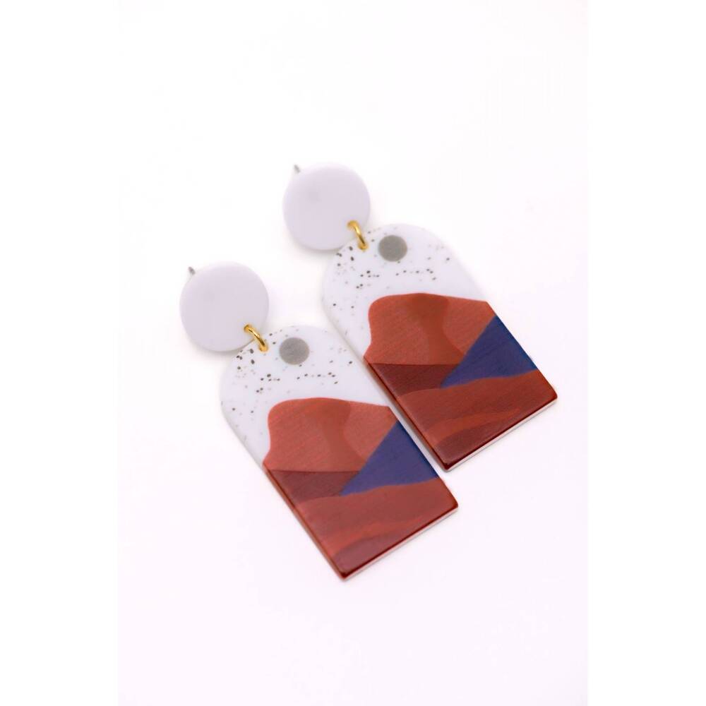 NEW 123 AMORE women's climb every mountain earrings in white